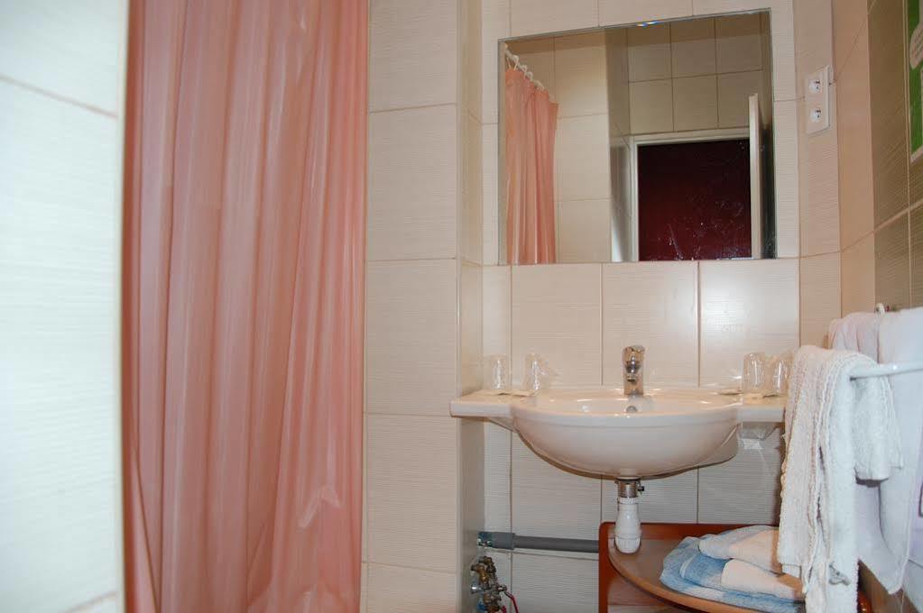 Hotel Louvre Vincenette Lourdes Eksteriør bilde